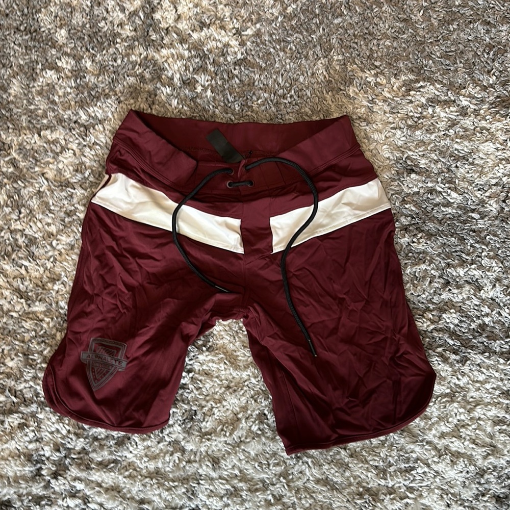 Alphalete titan board shorts size 30 new with tags maroon